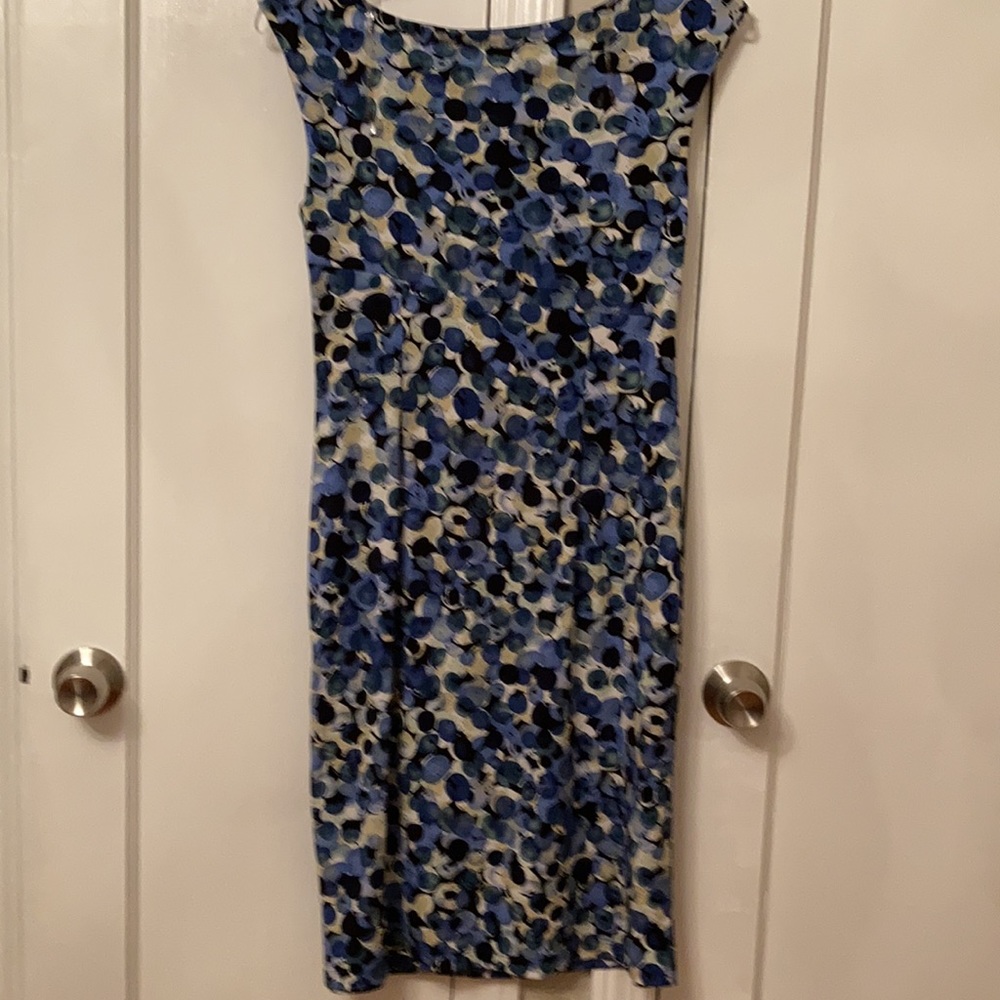 Dress - Picture 2 of 6